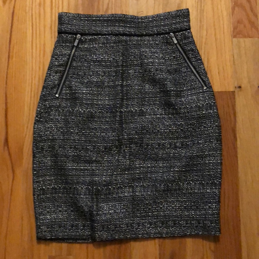 Tweed skirt